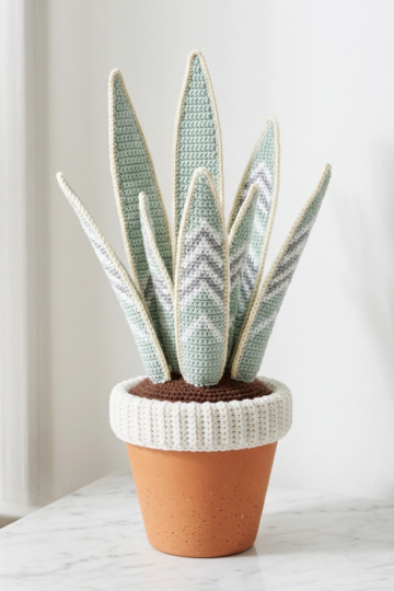 Moonlight Snake Plant Amigurumi Free Crochet Pattern
