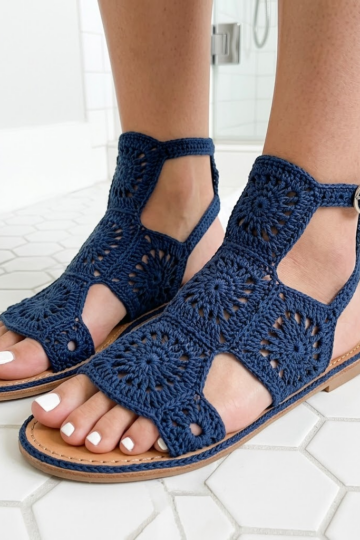 Navy Nautical Crochet Sandals in Coastal Bathroom Free Pattern