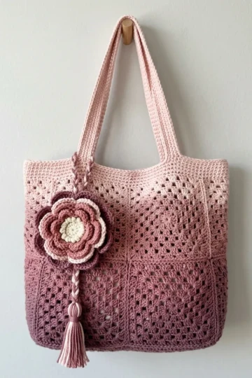 Dusty Rose Gradient Tote with Peony Free Crochet Pattern