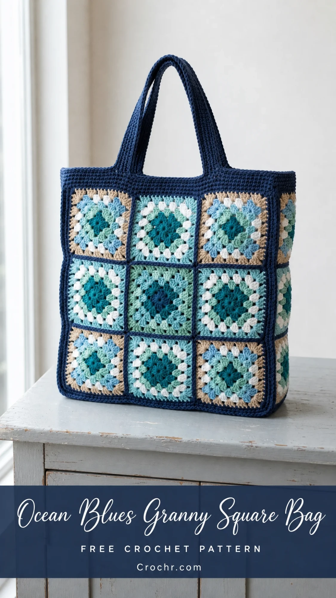 Ocean Blues Granny Square Bag Free Crochet Pattern